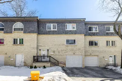 Condo Townhouse in Toronto
