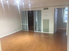711 Bay Street 414, Toronto C01, ON M5G 2J8