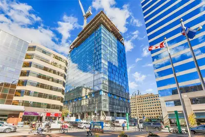 488 University Avenue 2709, Toronto C01, On M5g 0c1
