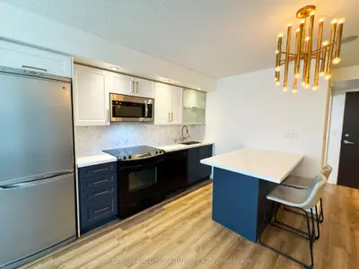 Co-op Apartment in Toronto
