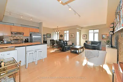 Condo Apartment in Toronto