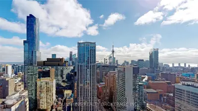 Condo Apartment in Toronto