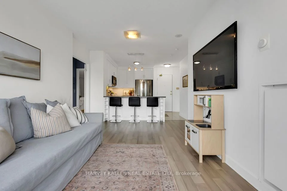 1801 Bayview Avenue 605, Toronto C11, ON M4G 4K2