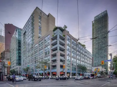 Condo Apartment in Toronto