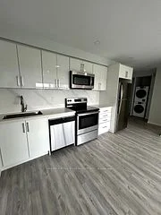 15 Walmer Road 402, Toronto C02, ON M5R 2X1