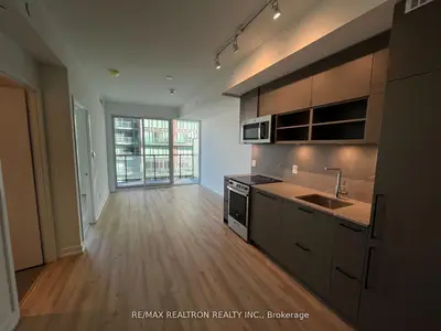 135 East Liberty Street 1907, Toronto C01, On M6k 0g7