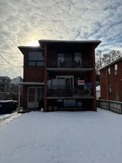 Triplex in Toronto
