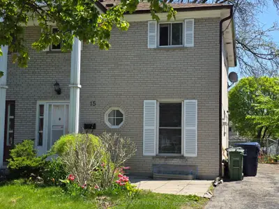 15 Annapearl Court, Toronto C14, On M2n 4h6