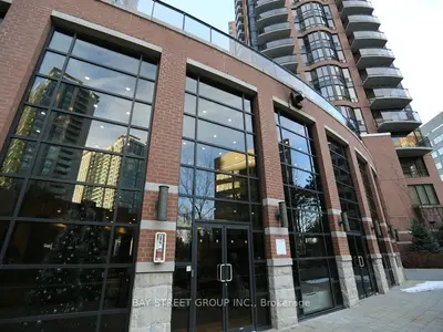 Condo Apartment in Toronto