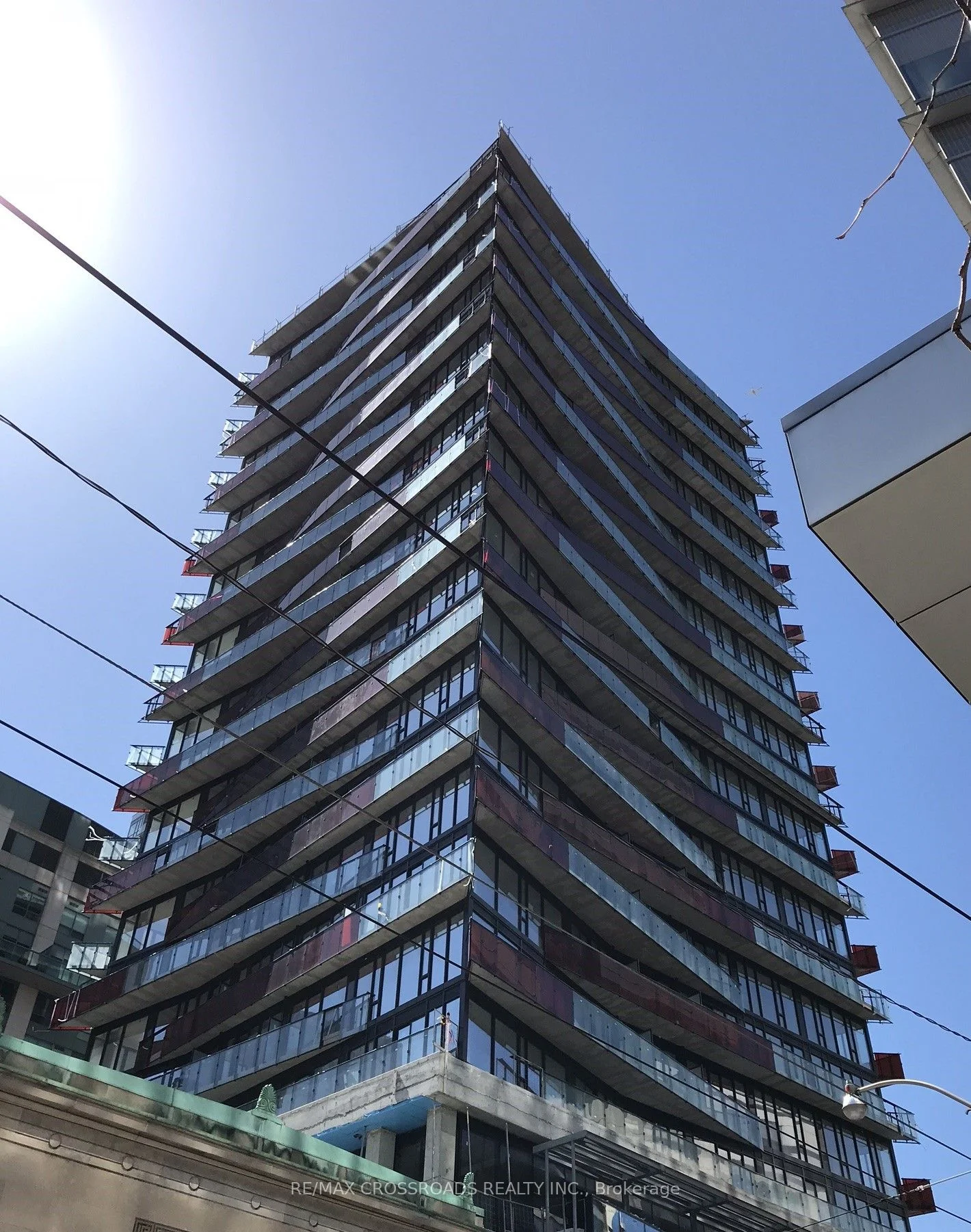 215 Queen Street 2105, Toronto C01, On M5v 0p5