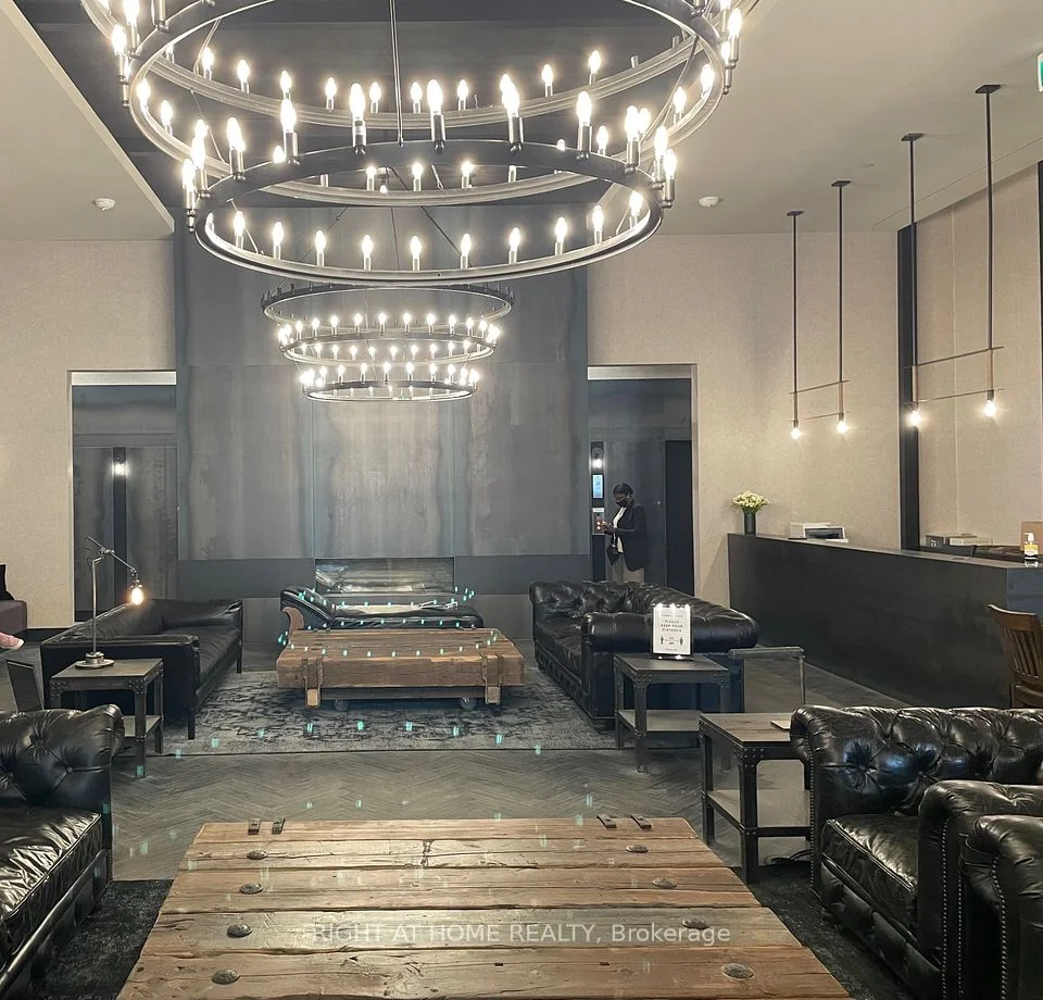 505 Richmond Street 734, Toronto C01, ON M5V 0P4