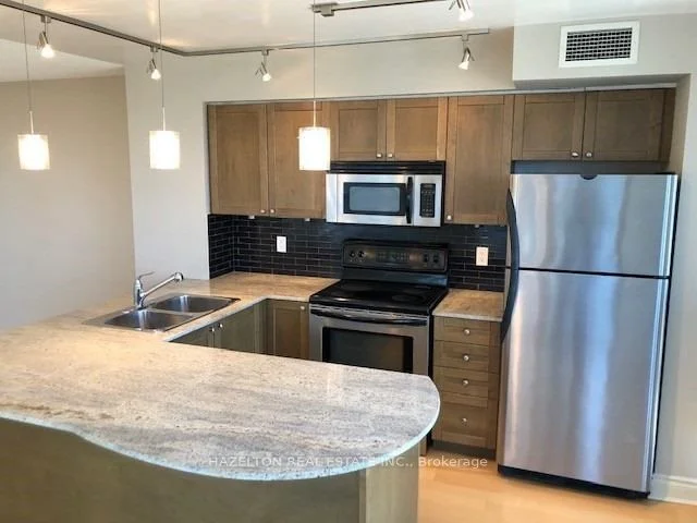 763 Bay Street 3505, Toronto C01, ON M5G 2R3