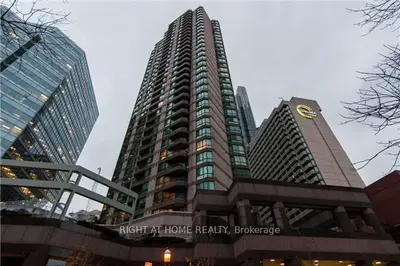 38 Elm Street 812, Toronto C01, On M5g 2k5