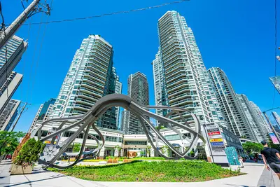 10 Yonge Street 1212, Toronto C01, On M5e 1r4