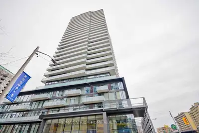 Condo Apartment in Toronto