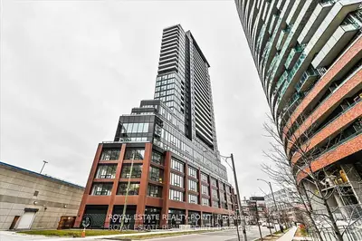 Condo Apartment in Toronto