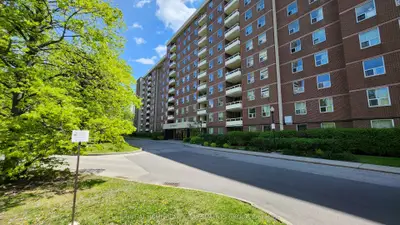 Condo Apartment in Toronto
