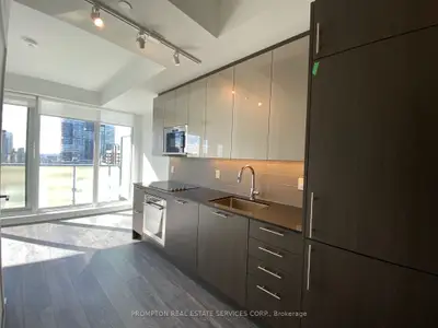 Condo Apartment in Toronto