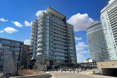 Condo Apartment in Toronto