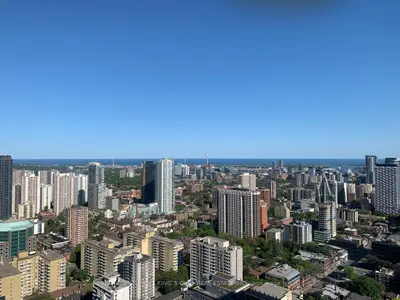 42 Charles Street E 4102, Toronto C08, On M4y 0b7