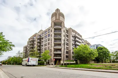 19 Barberry Place 410, Toronto C15, On M2k 3e3
