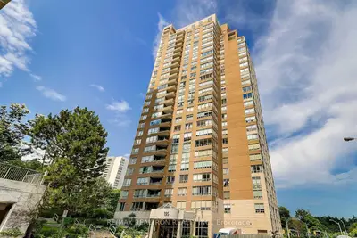 Condo Apartment in Toronto