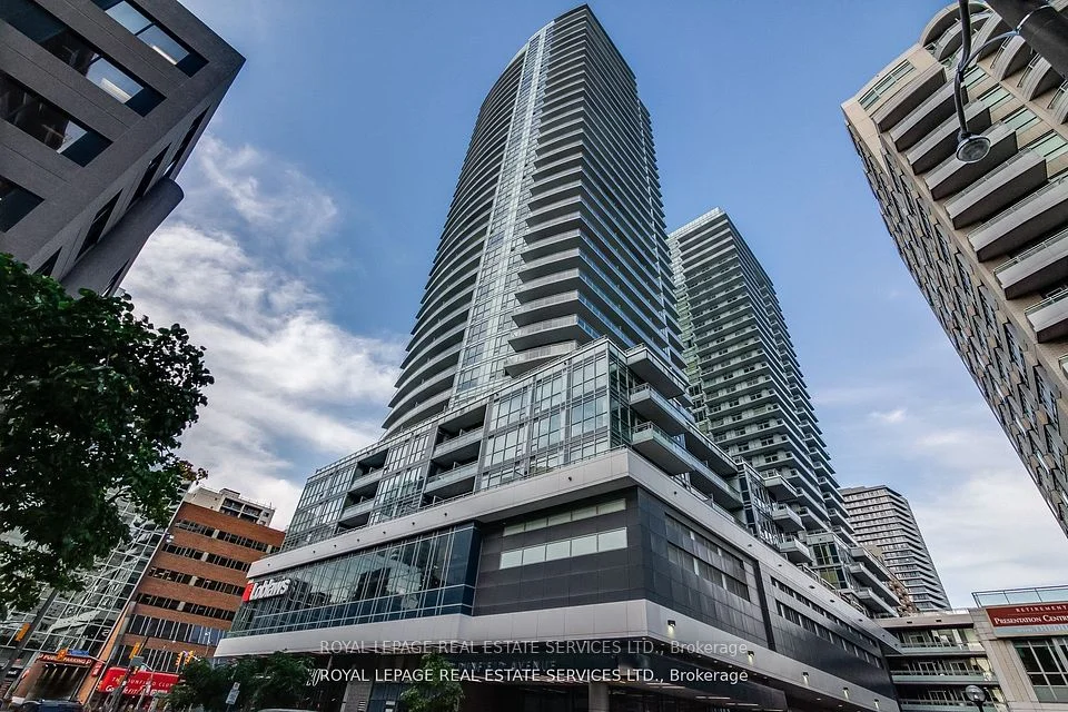 89 Dunfield Avenue 727, Toronto C10, ON M4S 0A4
