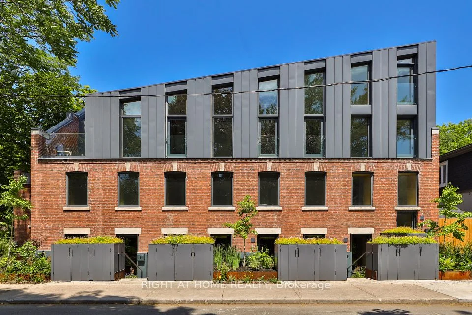 225 Brunswick Avenue GRDN 5, Toronto C01, ON M5S 2M4