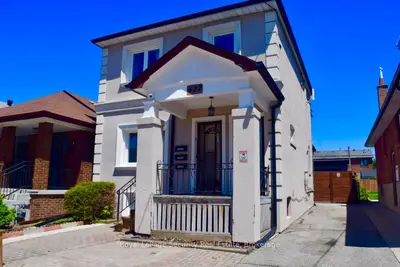 Detached in Toronto
