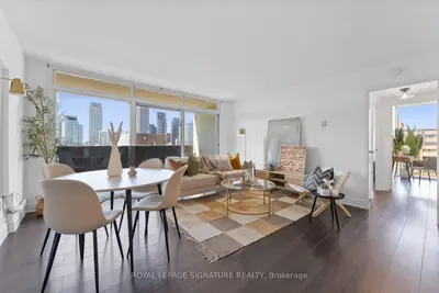 Condo Apartment in Toronto