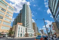 212 Eglinton Avenue E 1007, Toronto C10, On M4p 1k2