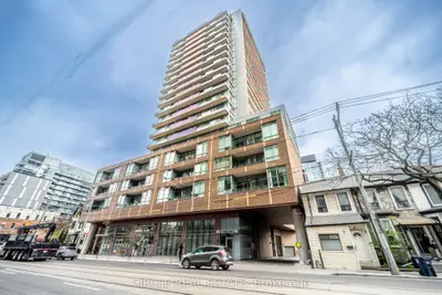 Condo Apartment in Toronto