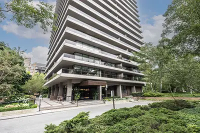 Co-op Apartment in Toronto