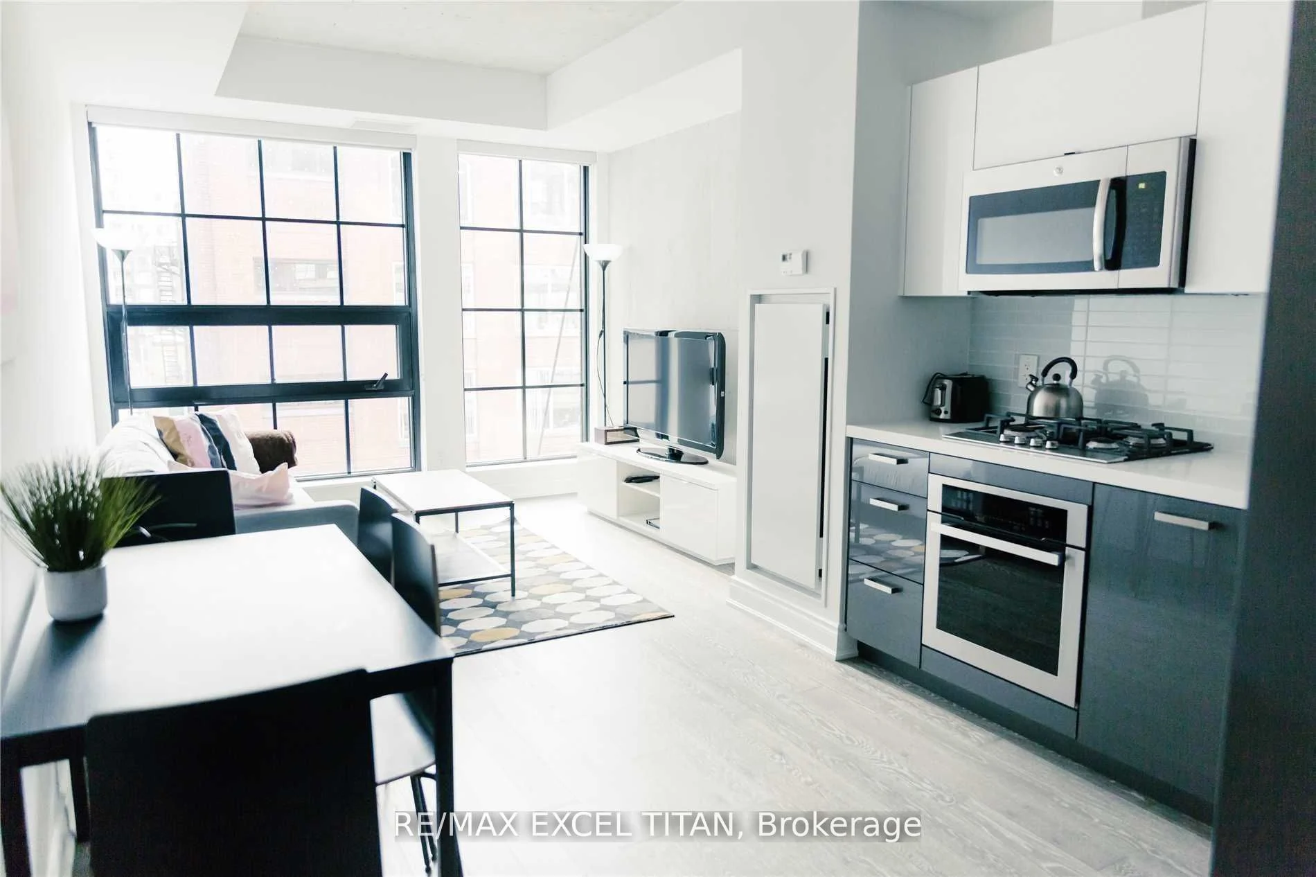 608 Richmond Street W 306, Toronto C01, On M5v 1y9