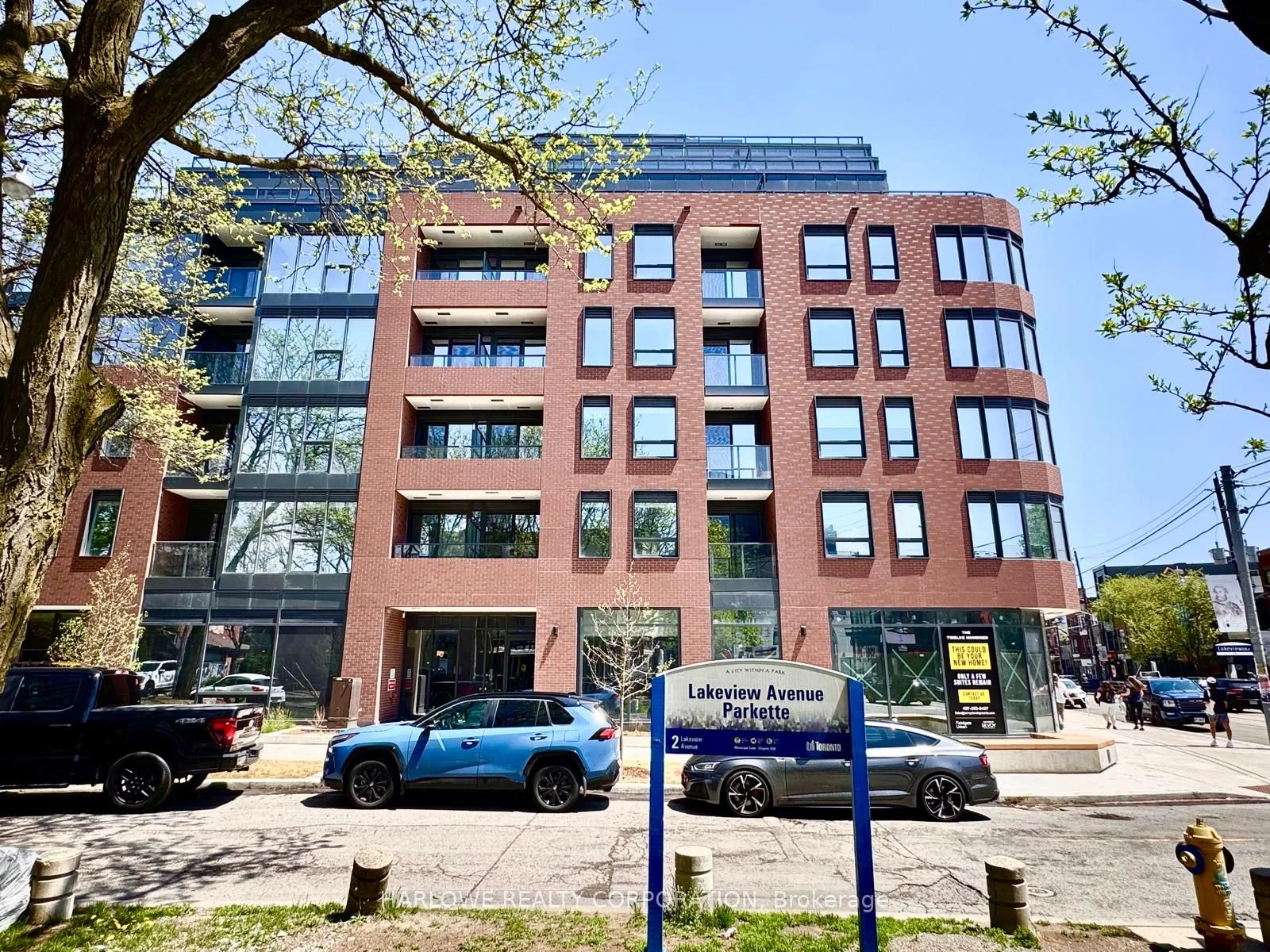 5 Lakeview Avenue 221, Toronto C01, On M6j 0h3