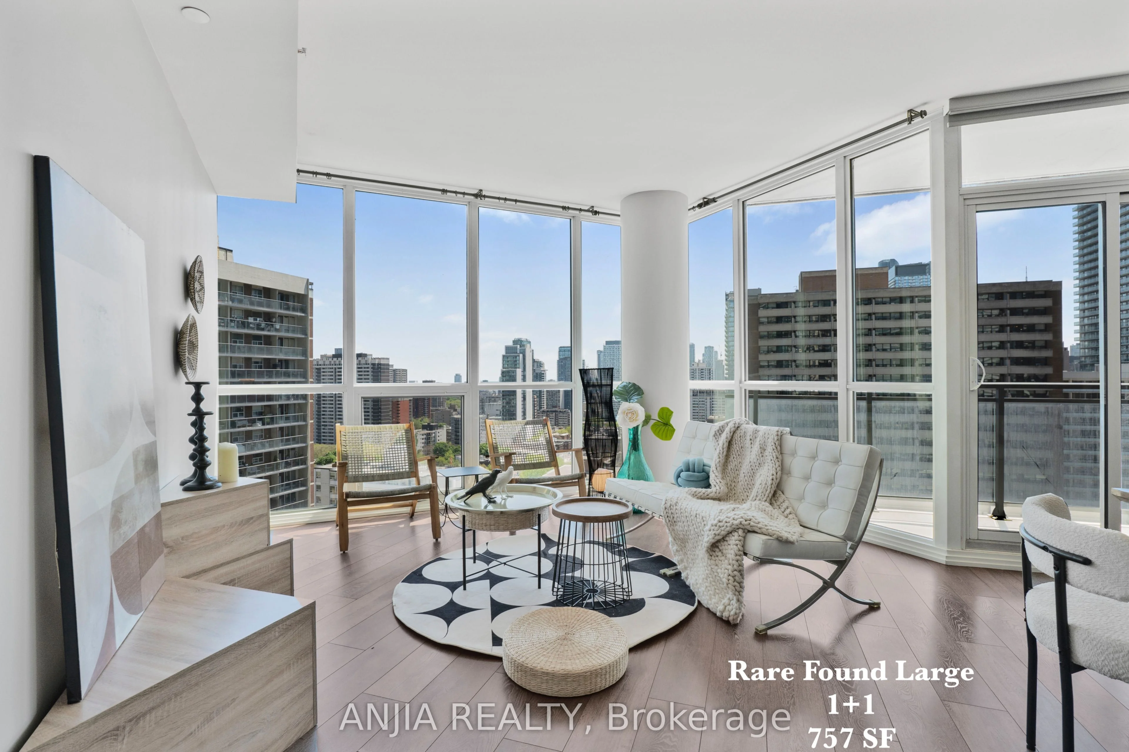 45 CHARLES Street E 2215, Toronto C08, ON M4Y 0B8