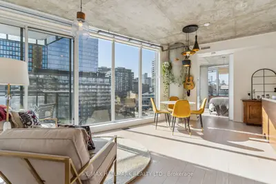 Condo Apartment in Toronto