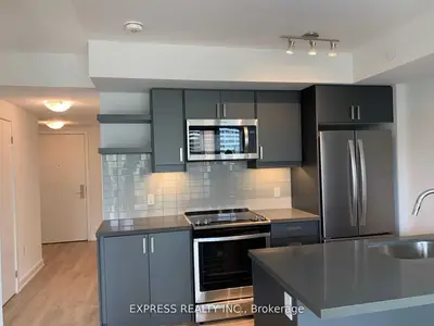 50 Wellesley Street E 803, Toronto C08, On M4y 0c8
