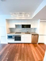 80 Queens Wharf Road 801, Toronto C01, ON M5V 0J3