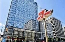488 University Avenue 5403, Toronto C01, ON M5G 0C1