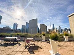 111 Elizabeth Street 515, Toronto C01, On M5g 1p7