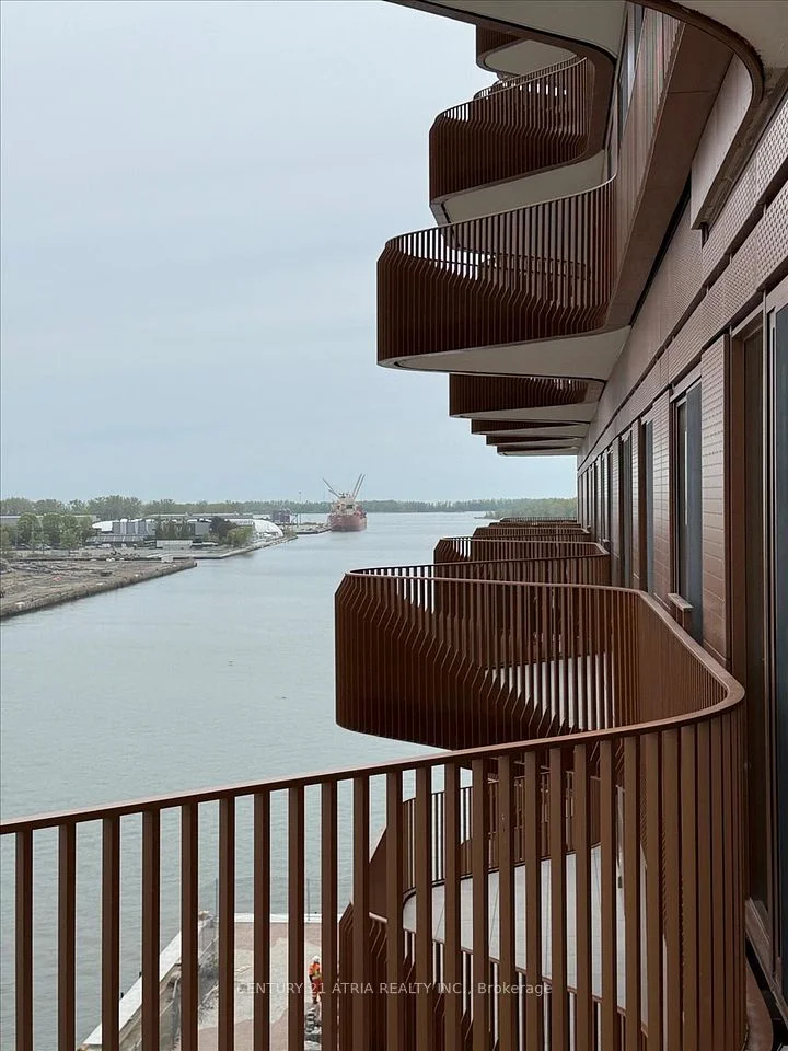 155 Merchants' Wharf 608, Toronto C08, ON M5A 0Y4