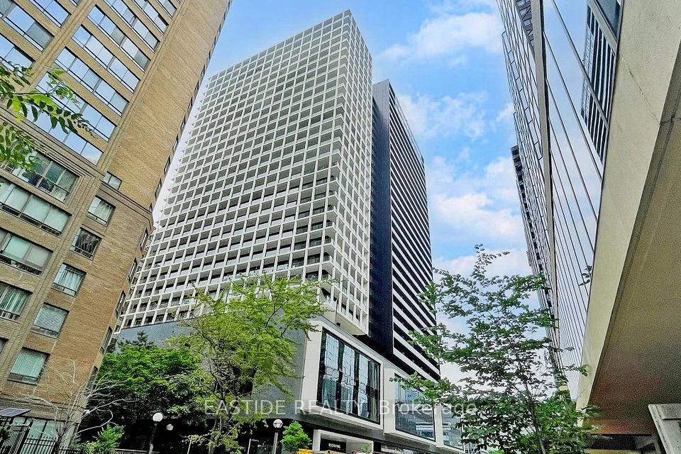20 Edward Street 2302, Toronto C01, On M5g 1c9