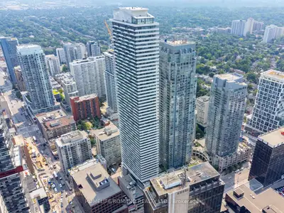 2221 Yonge Street 2310, Toronto C10, On M4s 0b8