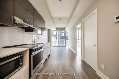 Condo Apartment in Toronto