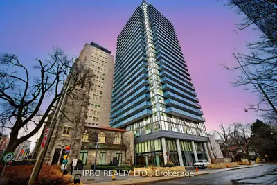Condo Apartment in Toronto