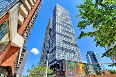 Condo Apartment in Toronto