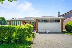 1 Salinger Court, Toronto C15, On M2j 3r8