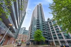 600 Fleet Street 410, Toronto C01, On M5v 1b7