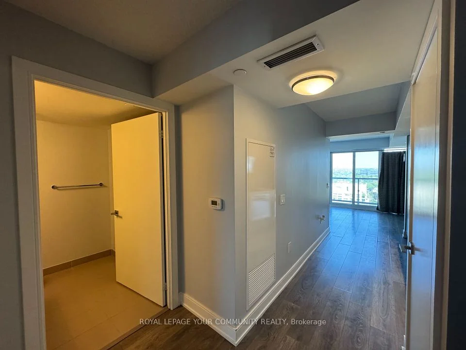 89 McGill Street 2307, Toronto C08, ON M5B 0B1